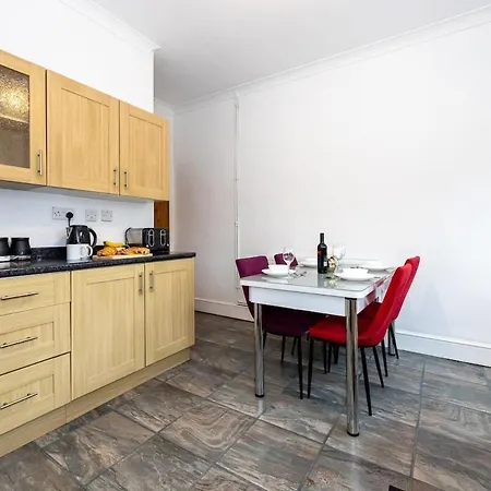 Cosy Two Bedroom Terrace Blackburn Blackburn  Room photo