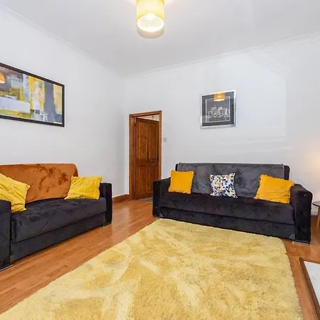 Cosy Two Bedroom Terrace Blackburn Blackburn  Room photo