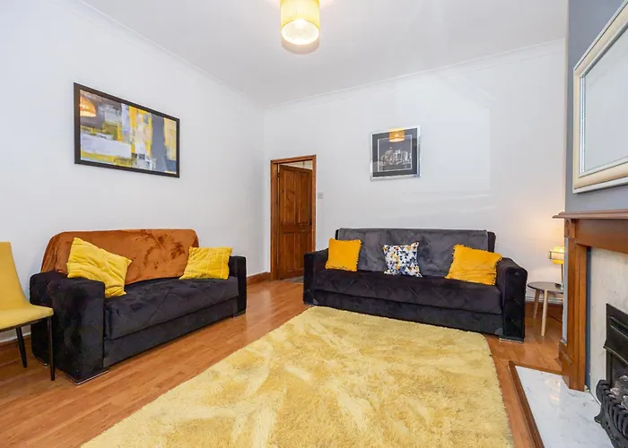 Cosy Two Bedroom Terrace Blackburn