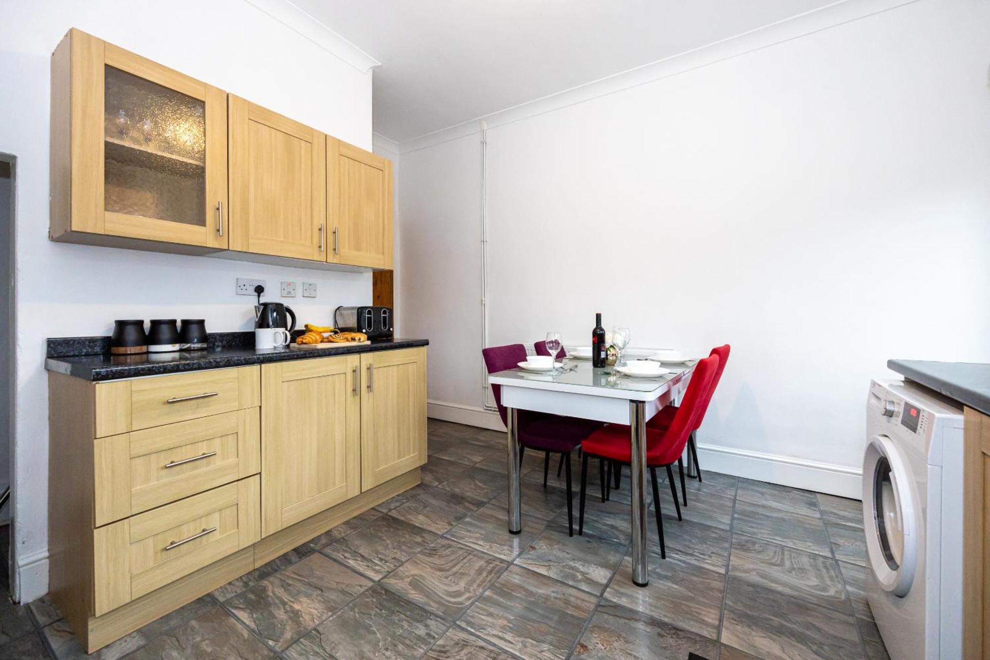 Cosy Two Bedroom Terrace Blackburn Holiday home Blackburn (Lancashire)